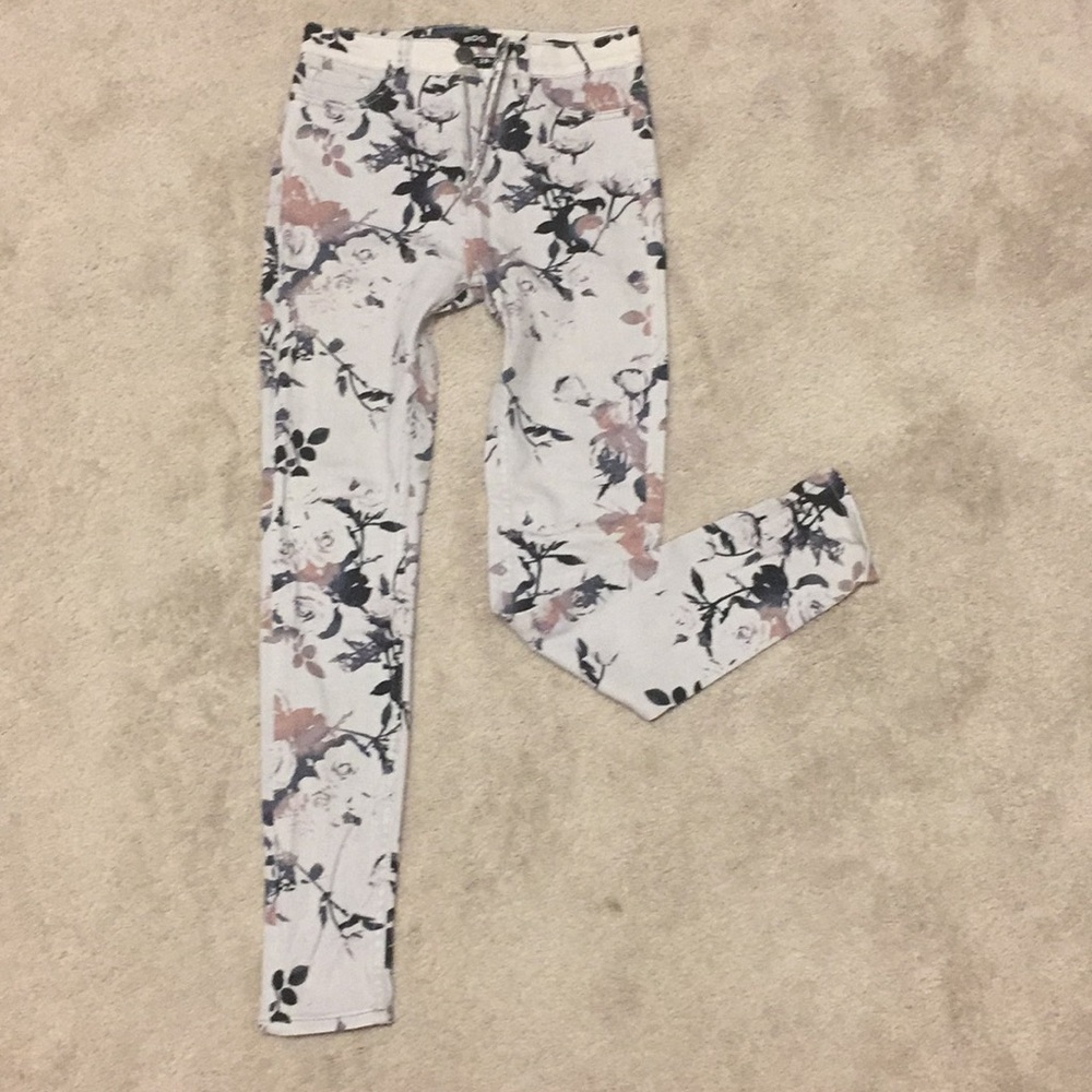 BDG  painted Jeans